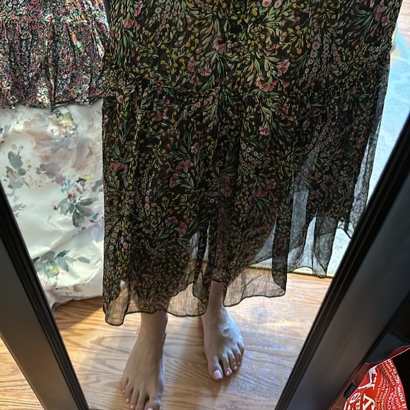 Gorgeous printed dress from Misa - Picture 5 of 5